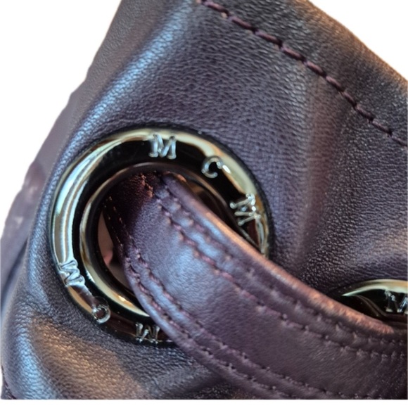 RARE MCM Purple Quilted Women's Bag with Gun Metal Hardware - Picture 3 of 14